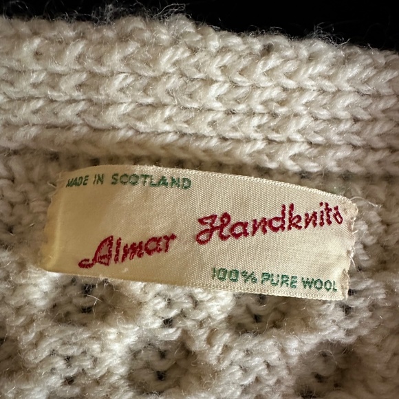 Fisherman Cable Sweater V-Neck Cardigan in Natural Creamy Wool by Almar Knits - Picture 9 of 13